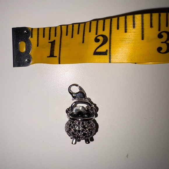 Swarovski Potion Pot charm - Picture 2 of 2